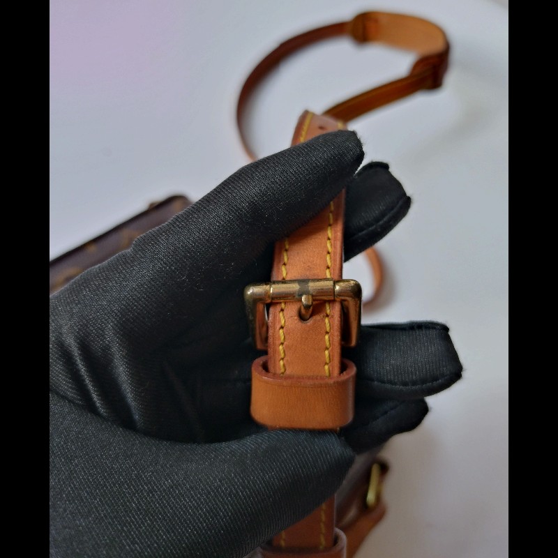 LV老花古董牛鼻斜背包-20