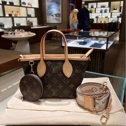 LV Neverfull BB
