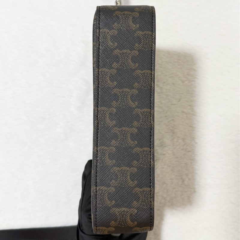 Celine Triomphe 小號郵差款 黑色-10