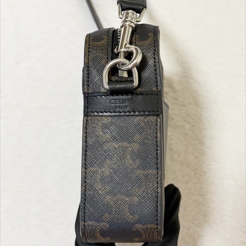 Celine Triomphe 小號郵差款 黑色-13