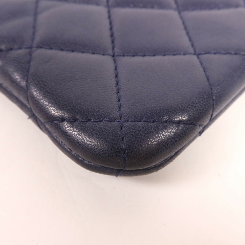 CHANEL 羊皮皮革Pouch銀扣手拿包-9