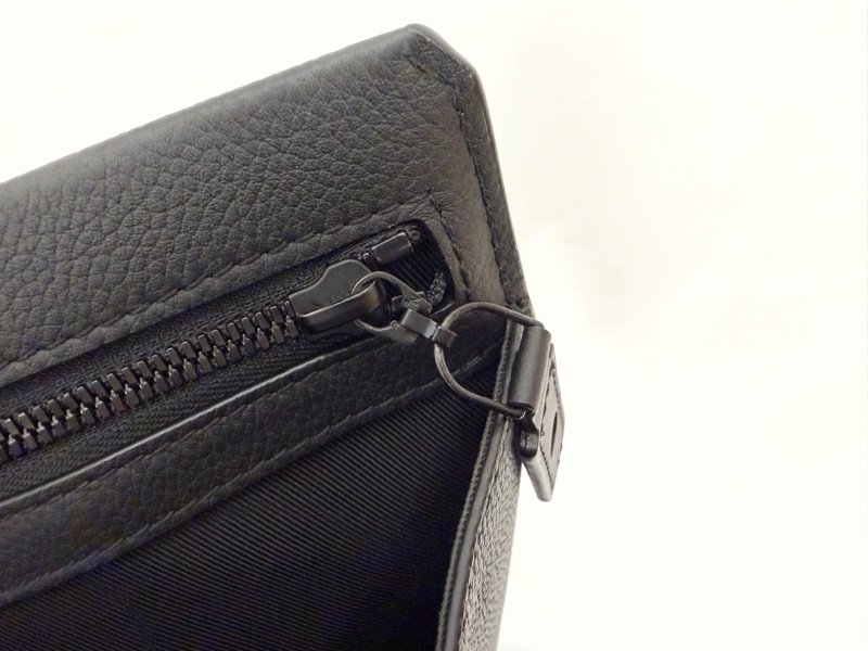 LV 黑牛皮黑釦Take Off肩背托特包M57308-13