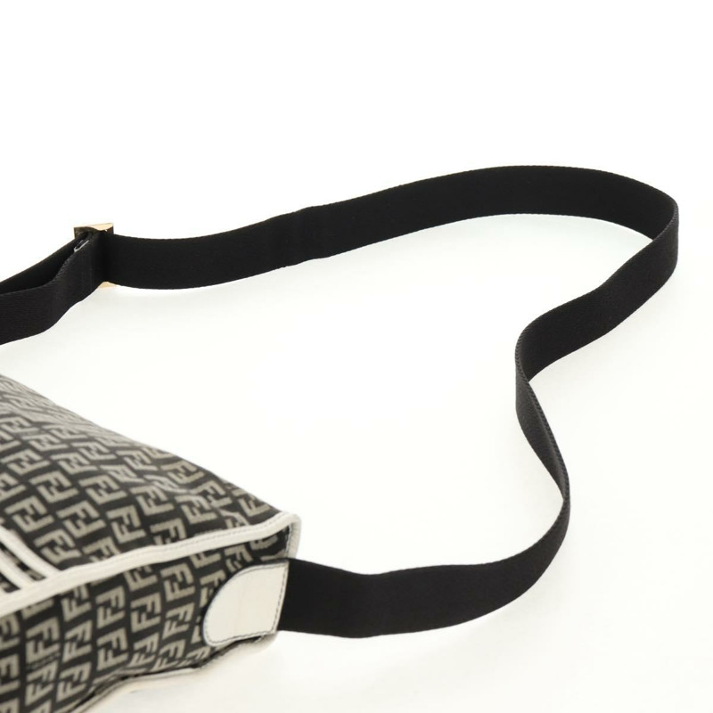 【日本直送】FENDI Zucchino帆布單肩包 黑色金色 Auth am9520V-13