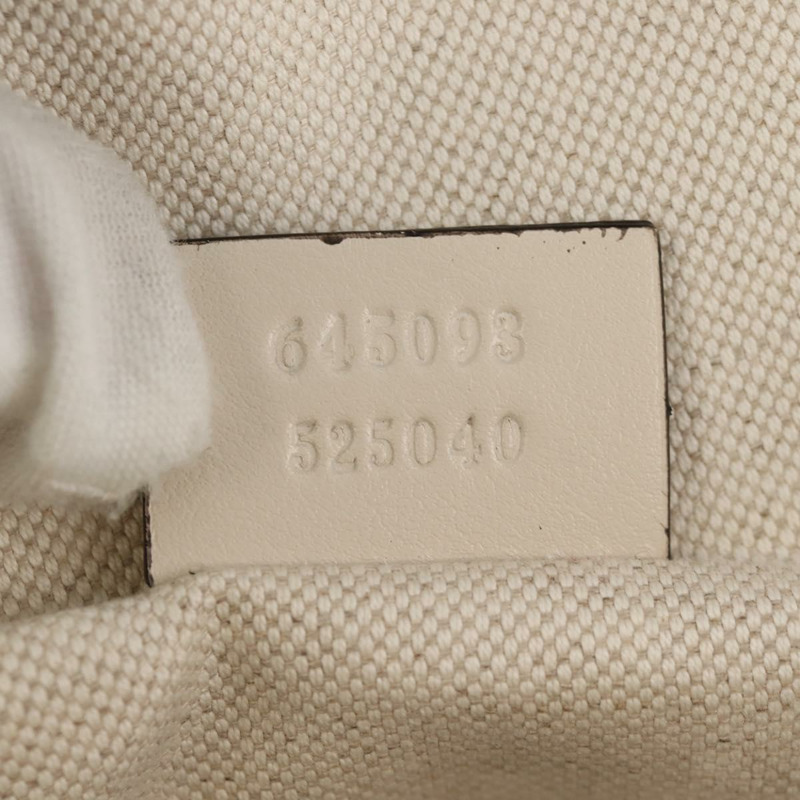 【日本直送】GUCCI GG 壓花斜背包 白色 銀色 645093 正品 BA7268M-11