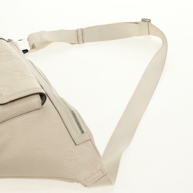 【日本直送】GUCCI GG 壓花斜背包 白色 銀色 645093 正品 BA7268M-14