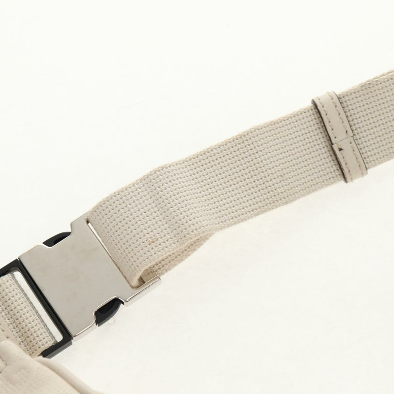 【日本直送】GUCCI GG 壓花斜背包 白色 銀色 645093 正品 BA7268M-15