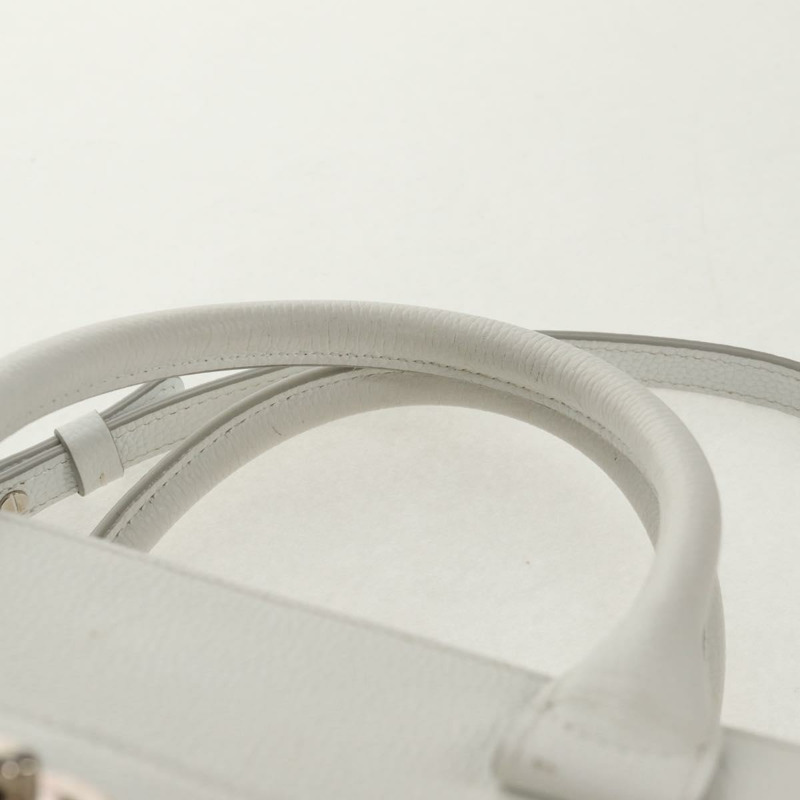 【日本直送】香奈兒 Neo Executive 手提包，魚子醬紋皮革，兩用款，白色/銀色雙C標誌，貨號 BA7294M-15