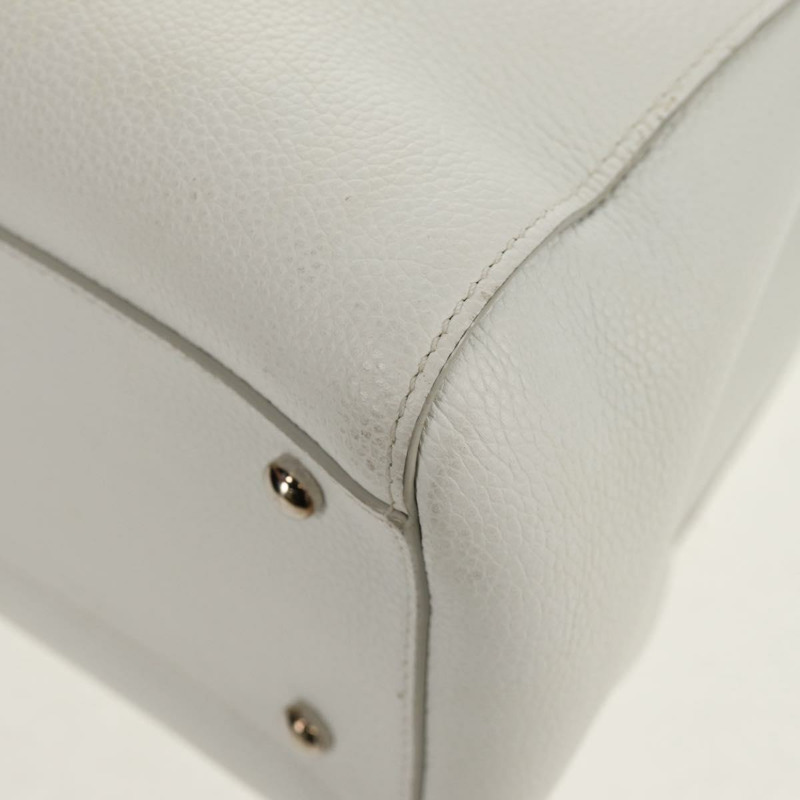 【日本直送】香奈兒 Neo Executive 手提包，魚子醬紋皮革，兩用款，白色/銀色雙C標誌，貨號 BA7294M-21