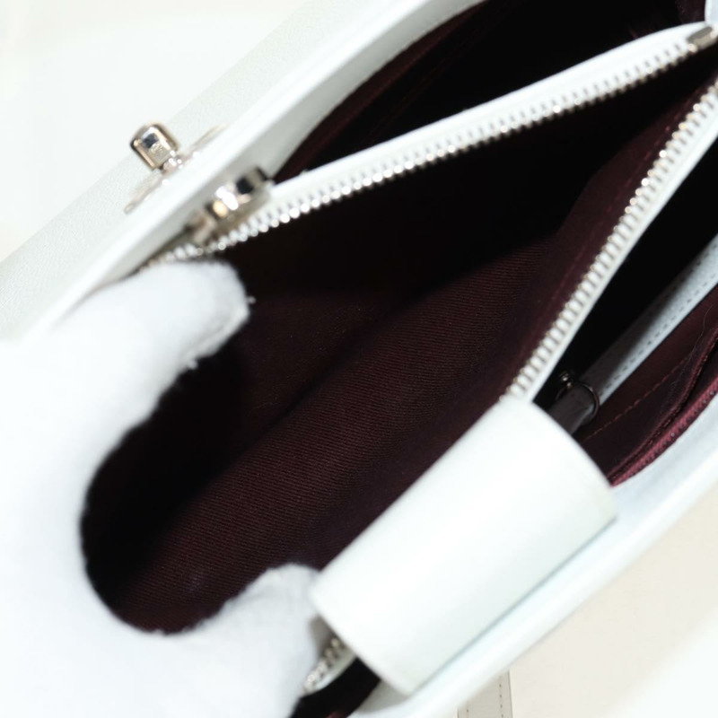 【日本直送】香奈兒 Neo Executive 手提包，魚子醬紋皮革，兩用款，白色/銀色雙C標誌，貨號 BA7294M-28