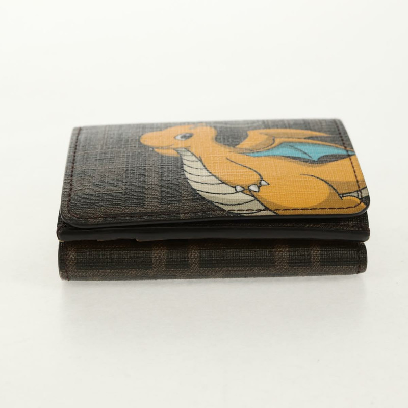 【日本直送】FENDI Zucca 帆布緊湊型皮夾 PVC FENDI x FRGMT x POKMON 黑色正品 150605M-5