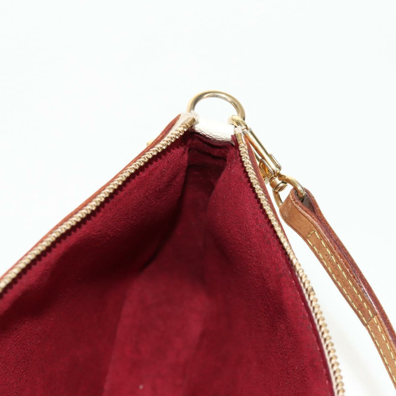 【日本直送】路易威登 (LOUIS VUITTON) 多色 Pochette Accessoires 手拿包 白色 M92649 LV Auth 145617A-24