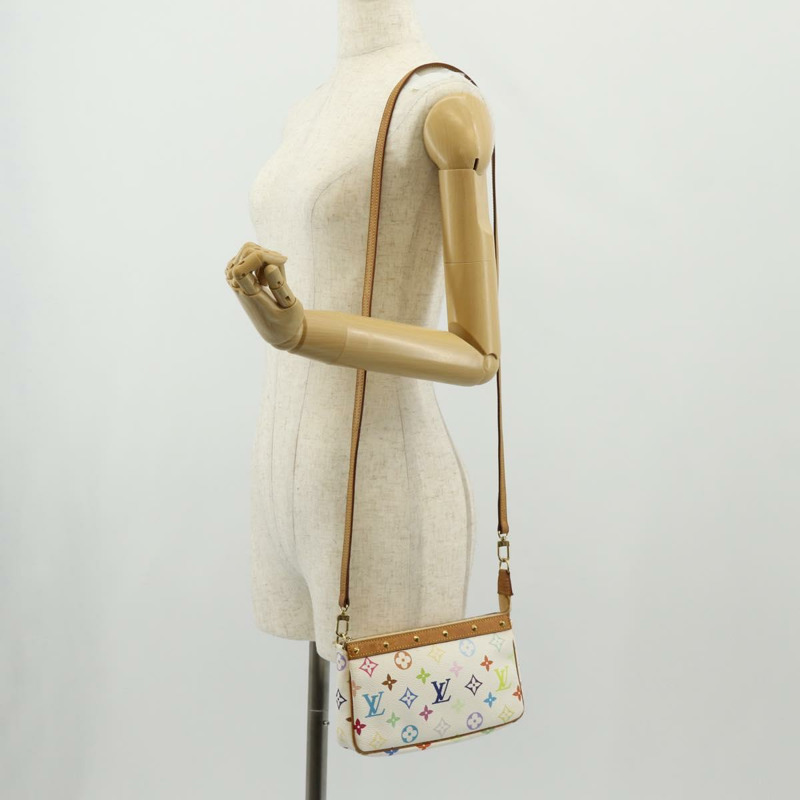 【日本直送】路易威登 (LOUIS VUITTON) 多色 Pochette Accessoires 手拿包 白色 M92649 LV Auth 145617A-26