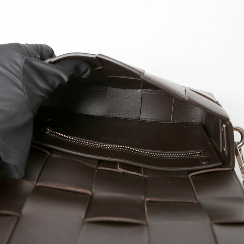 【包稅】BOTTEGA VENETA 741777 卡帶肩帶斜背包-7