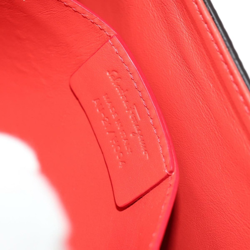 【日本直送】Salvatore Ferragamo Gancini 單背包，皮革材質，紅色金色，正品，貨號 145623V-10