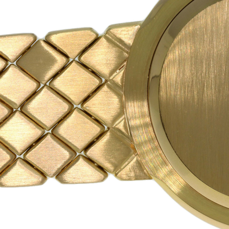 百達翡麗 4823 001 Calatrava 女士腕錶，18K黃金鑲鑽錶圈-16