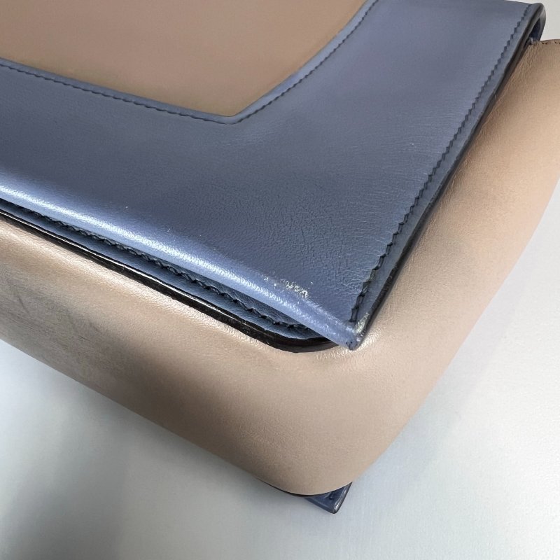 CELINE  霧霾藍拚奶茶FRAME肩背包-11