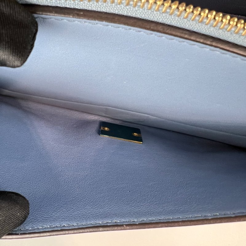 CELINE  霧霾藍拚奶茶FRAME肩背包-14