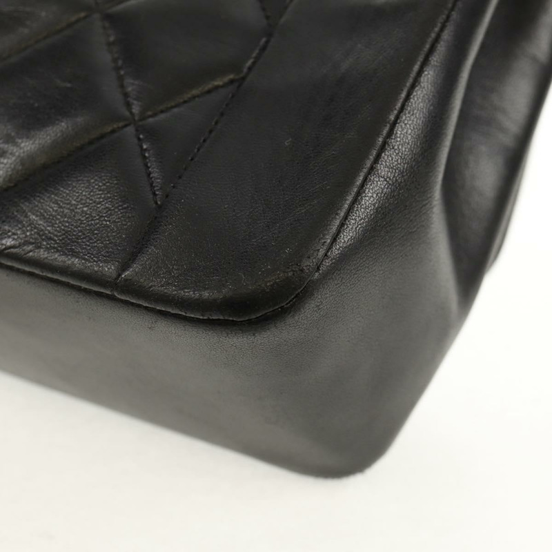 【日本直送】香奈兒 (CHANEL) 絎縫鏈條 Diana 單肩包，羊皮材質，黑色，金色雙 C 標誌，正品編號 147913V-16