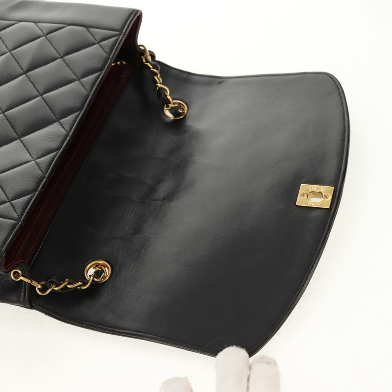 【日本直送】香奈兒 (CHANEL) 絎縫鏈條 Diana 單肩包，羊皮材質，黑色，金色雙 C 標誌，正品編號 147913V-18