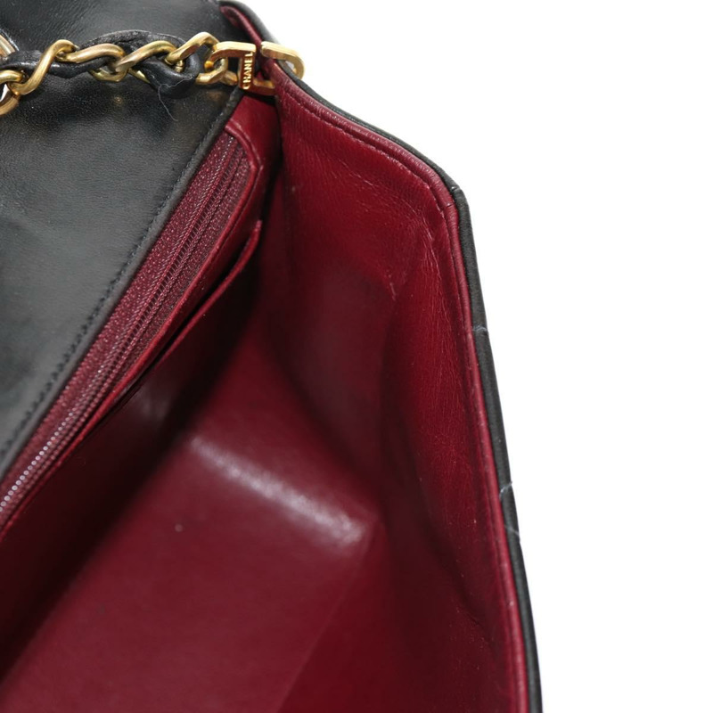 【日本直送】香奈兒 (CHANEL) 絎縫鏈條 Diana 單肩包，羊皮材質，黑色，金色雙 C 標誌，正品編號 147913V-21