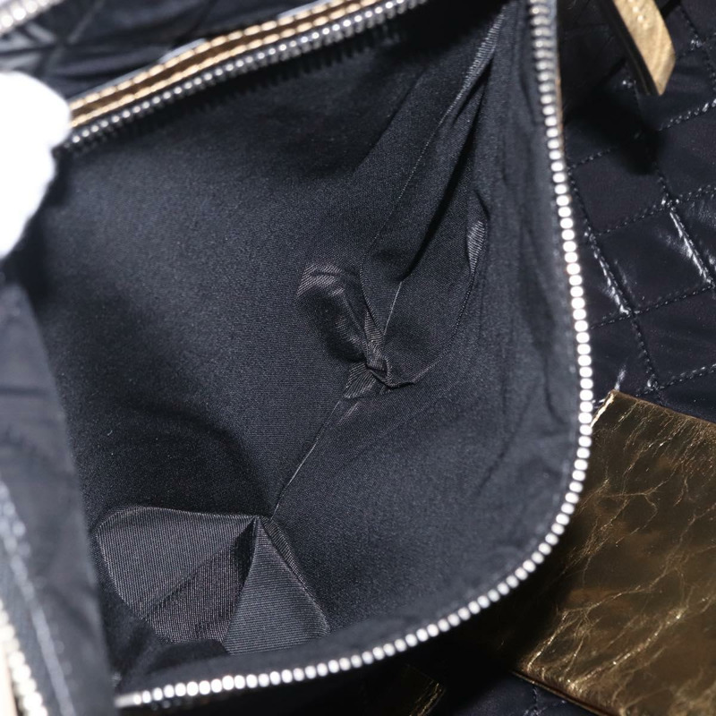 【日本直送】香奈兒金色雙C標誌皮革手拿包，貨號152375AM-20