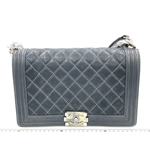 CHANEL BOY 25 medium