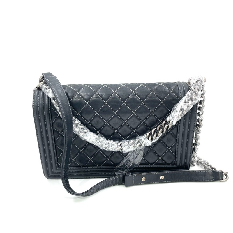 CHANEL BOY 25 medium-2