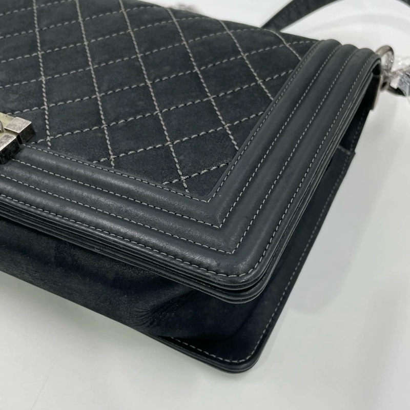 CHANEL BOY 25 medium-14