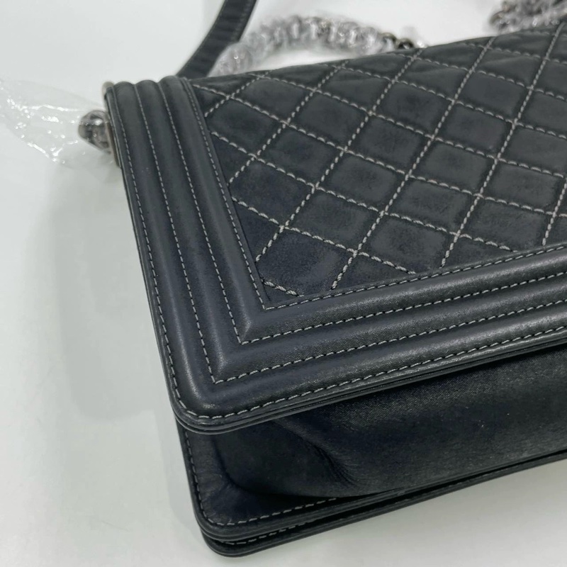 CHANEL BOY 25 medium-15