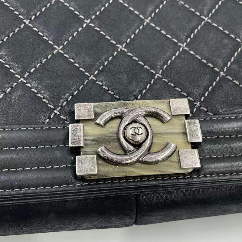 CHANEL BOY 25 medium-23