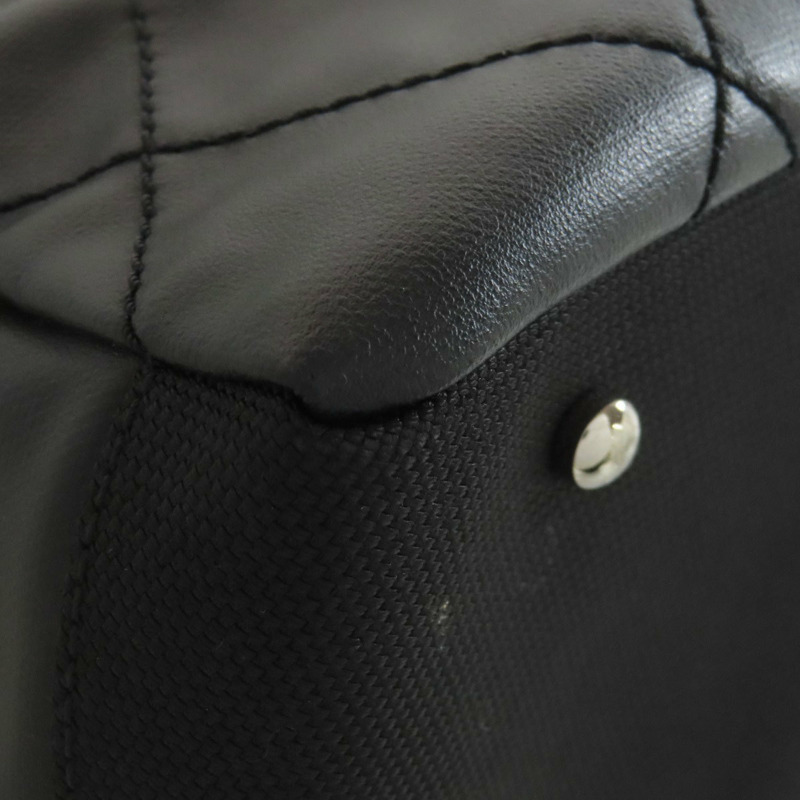 香奈兒女士 Pavillionaire MM 銀色五金小牛皮手提包-20