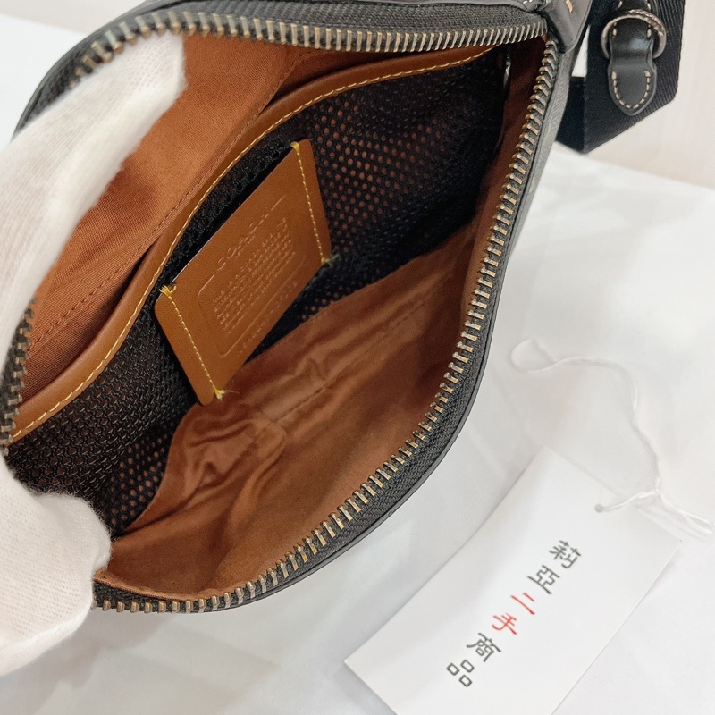 莉亞精品♡Coach 恐龍胸包 二手-15