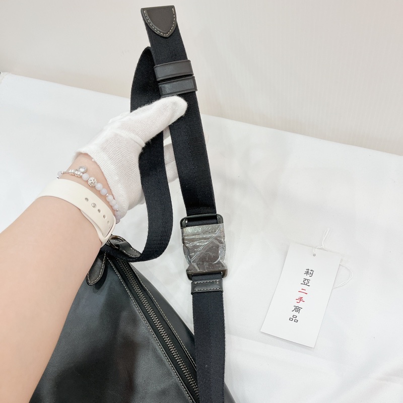 莉亞精品♡Coach 恐龍胸包 二手-18