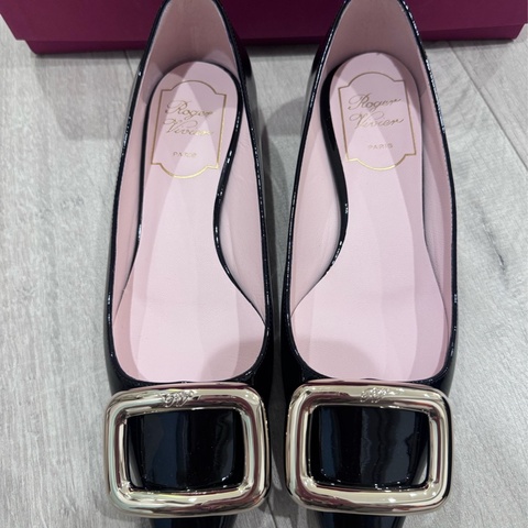 Rv 尖頭低跟鞋 黑色