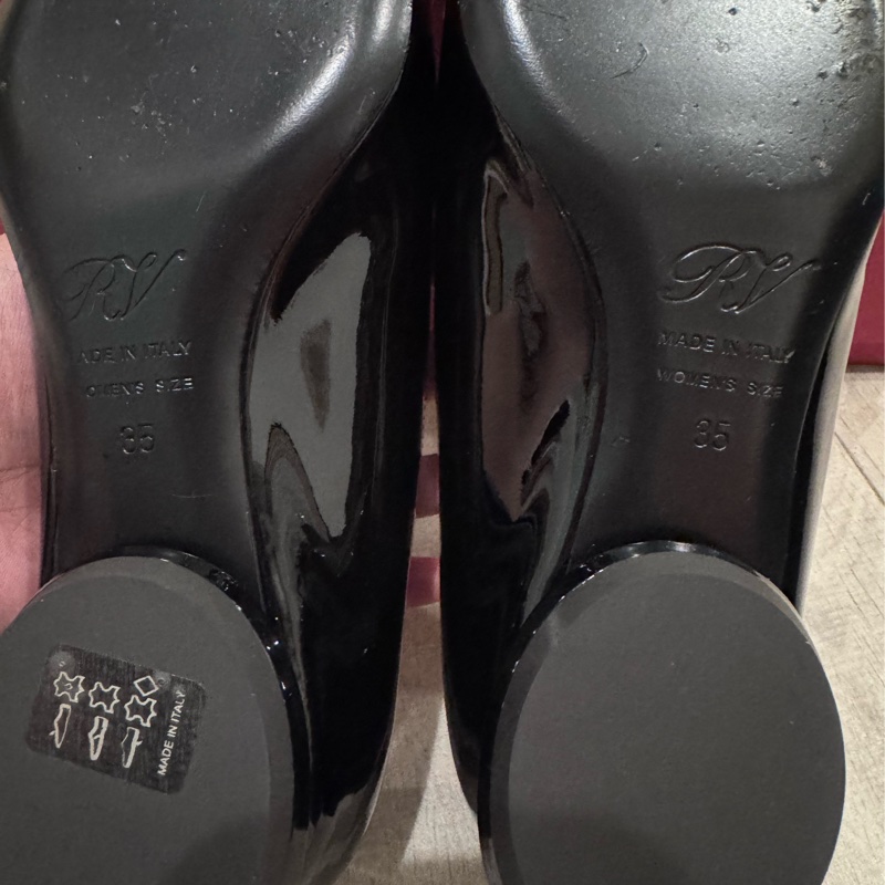 Rv 尖頭低跟鞋 黑色-4