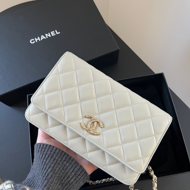 ❀ Chanel 24S 淺灰色WOC雕花扣-1