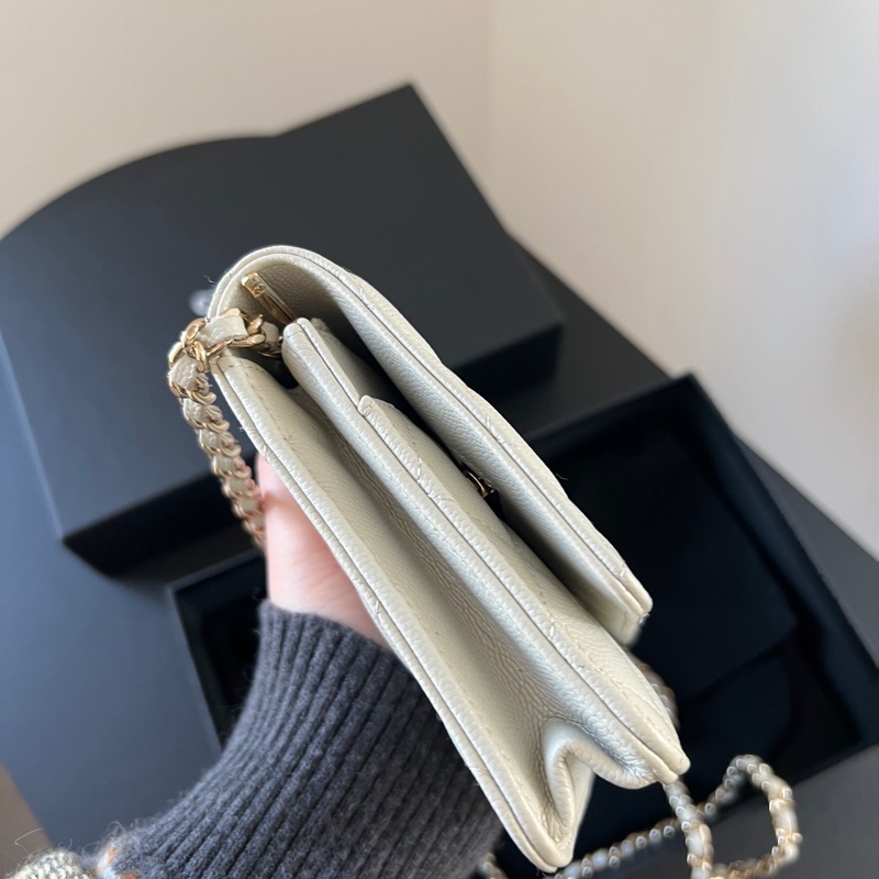 ❀ Chanel 24S 淺灰色WOC雕花扣-4