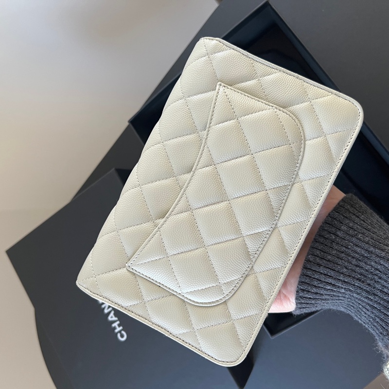 ❀ Chanel 24S 淺灰色WOC雕花扣-6