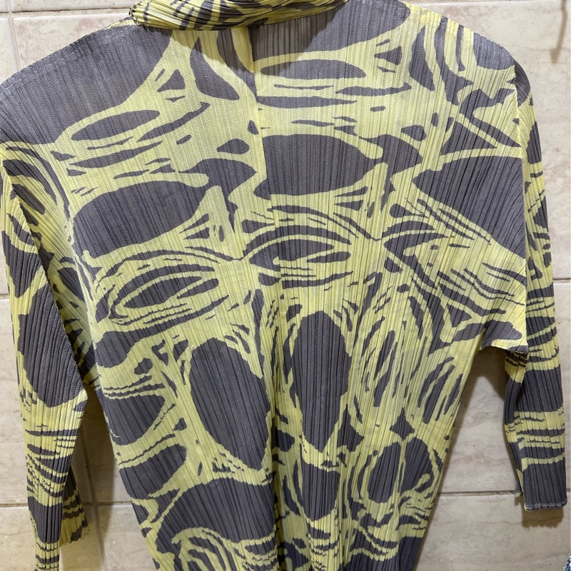 PLEATS，灰黃條紋上衣襯衫，日本製造，尺寸3-1