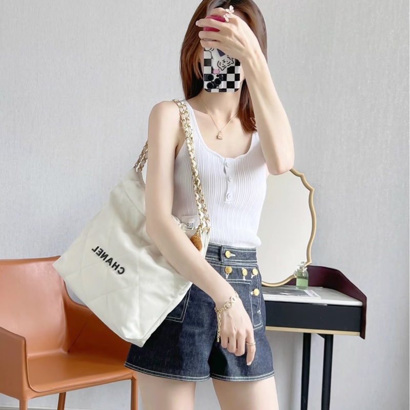 🈶購證#全新帶膜 #櫃上漲到20多萬 香奈兒22bag白金黑字母垃圾袋 小號-1