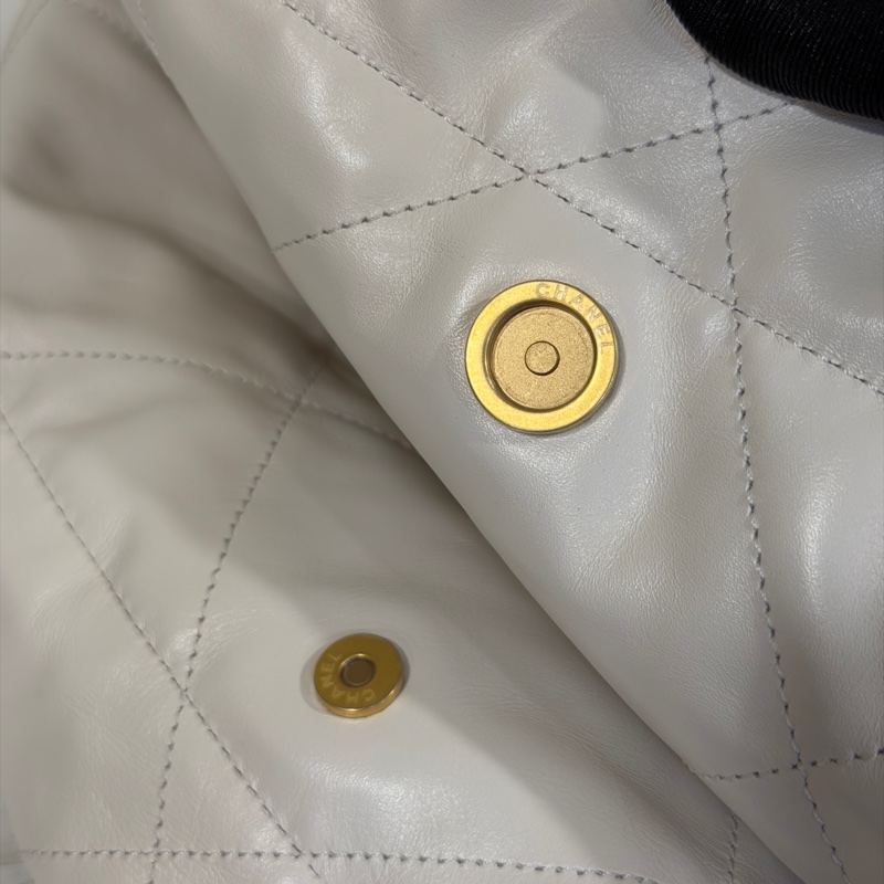 🈶購證#全新帶膜 #櫃上漲到20多萬 香奈兒22bag白金黑字母垃圾袋 小號-16