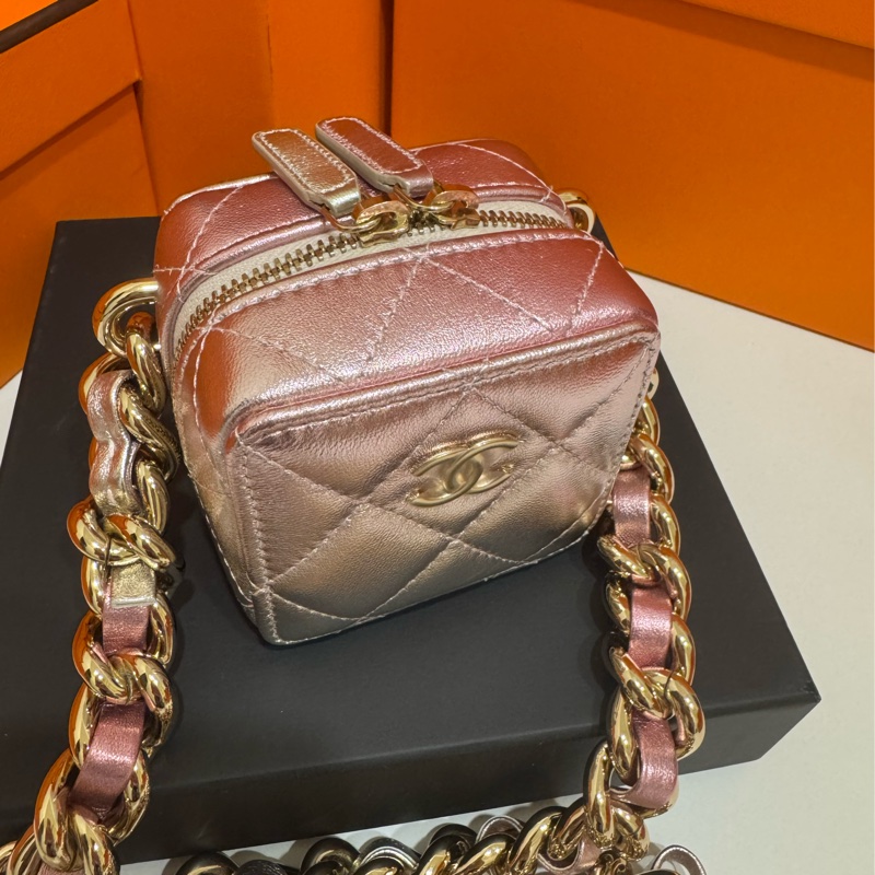 CHANEL 香奈兒秀款小方糖 🍭🍡 櫃價9萬多 全新閒置-2