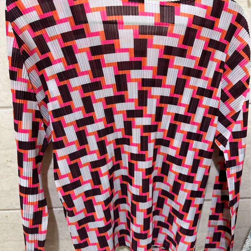 PLEATS PLEASE，橘紅色調長袖秋冬春款四季皆宜，日本製造，尺寸3-0