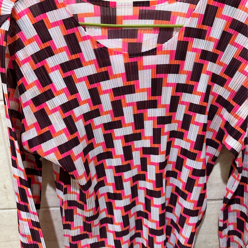 PLEATS PLEASE，橘紅色調長袖秋冬春款四季皆宜，日本製造，尺寸3-1