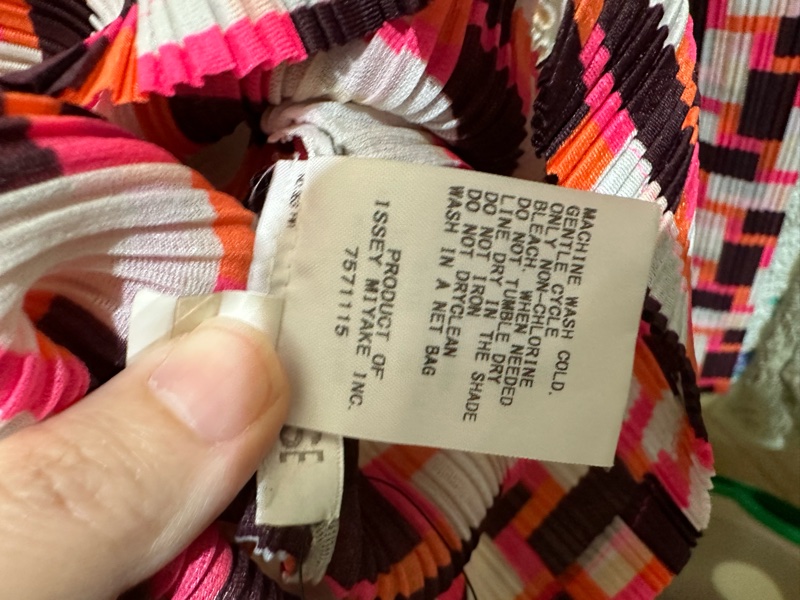 PLEATS PLEASE，橘紅色調長袖秋冬春款四季皆宜，日本製造，尺寸3-3