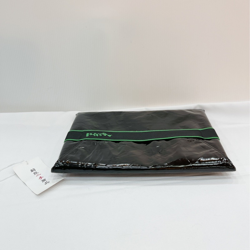 莉亞精品♡BV 701266手拿包 黑綠 二手-4