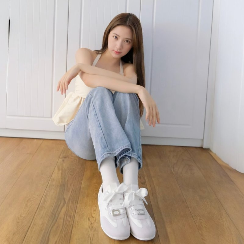 🎊佳節特賣🎁Roger Vivier Viv Low 方釦德訓休閒球鞋 白色 IT36.5/37/37.5/38.5-1