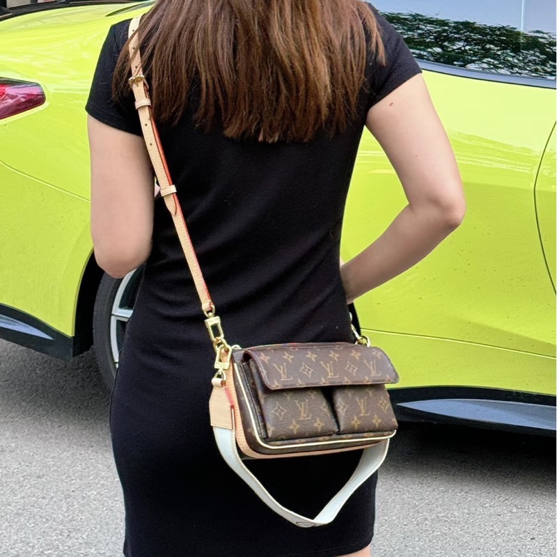 莉亞精品♡LV m46999 新款駱駝包 二手-2