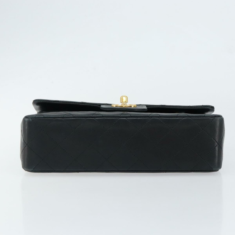 【日本直送】香奈兒 Matelasse 23 鏈條肩背包，羊皮材質，黑色，金色雙C標誌，正品編號 145577AV-4