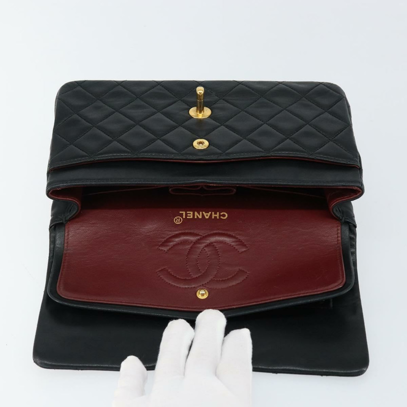 【日本直送】香奈兒 Matelasse 23 鏈條肩背包，羊皮材質，黑色，金色雙C標誌，正品編號 145577AV-7